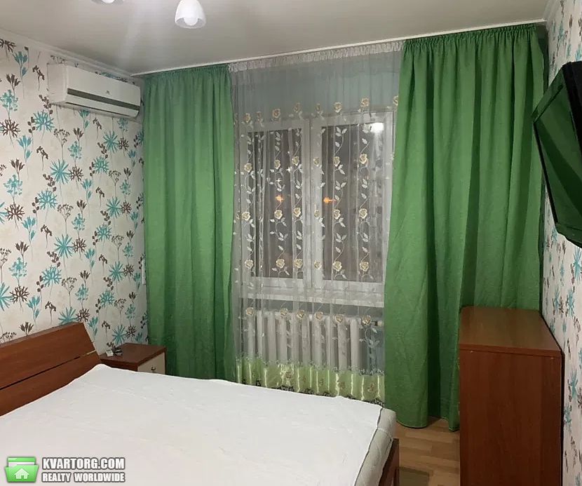 Rent out 3-room apartment. Киев,  Урловская — photo 7
