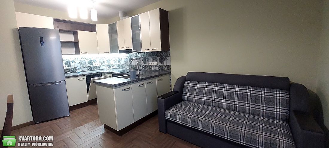 Rent out 2-room apartment. Киев,  Шолуденко — photo 1