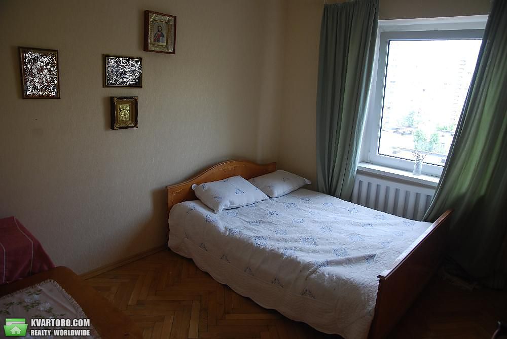 Sell 4-room apartment. Киев,  Срибнокильская — photo 5