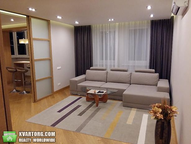 Rent out 3-room apartment. Киев,  Голосеевская — photo 3