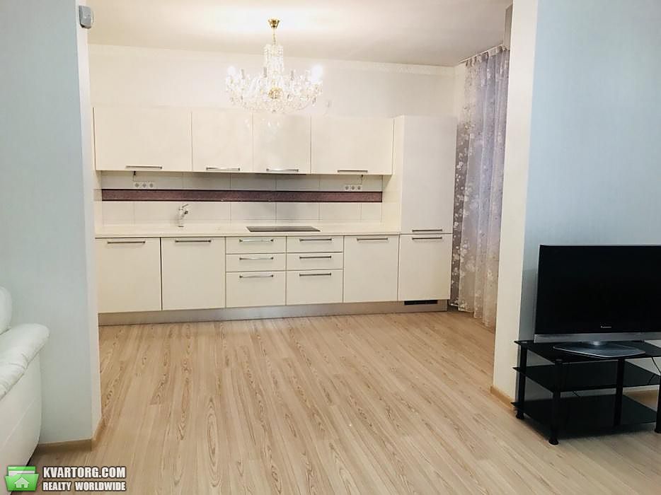 Rent out 3-room apartment. Киев, Лобановского проспект — photo 3