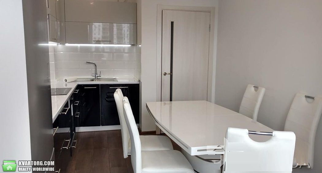 Sell 2-room apartment. Киев,  Тарасовская — photo 1