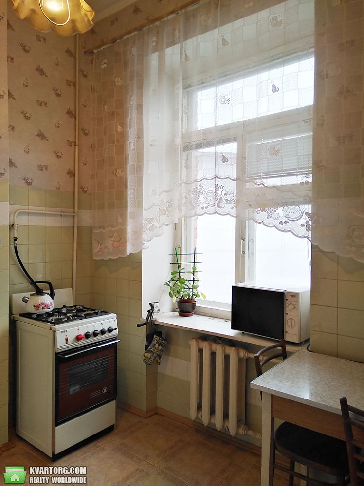 Sell 2-room apartment. Киев,  Сечевых Стрельцов — photo 1