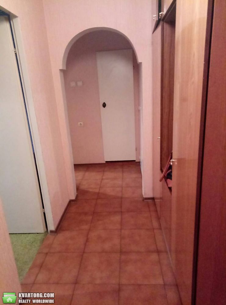 Rent out 2-room apartment. Киев, Лисковская — photo 1