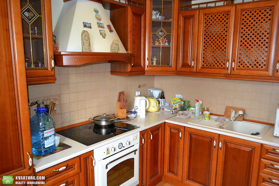 Rent out 2-room apartment. Киев,  Героев Обороны — photo 3