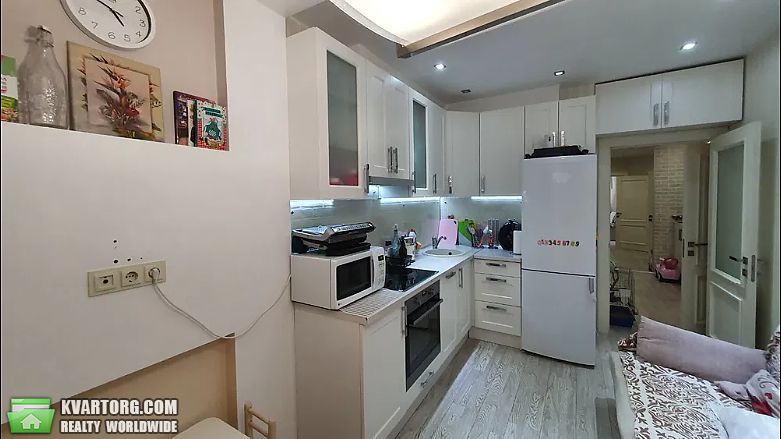 Rent out 1-room apartment. Киев, Алишера Навои — photo 1