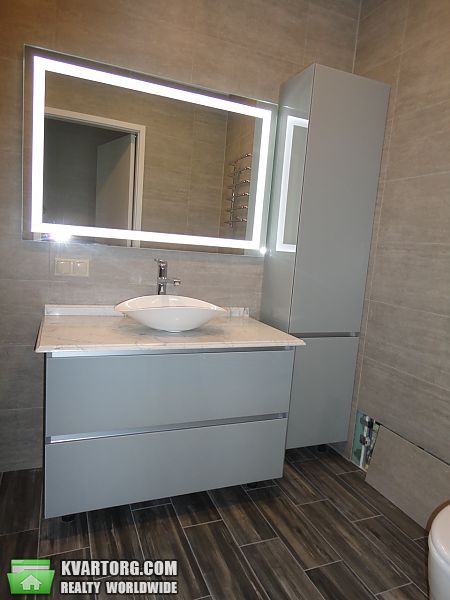 Sell 3-room apartment. Киев,  Драгомирова — photo 1