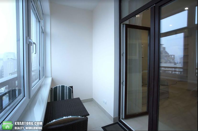 Rent out 2-room apartment. Киев, Гоголевская — photo 4