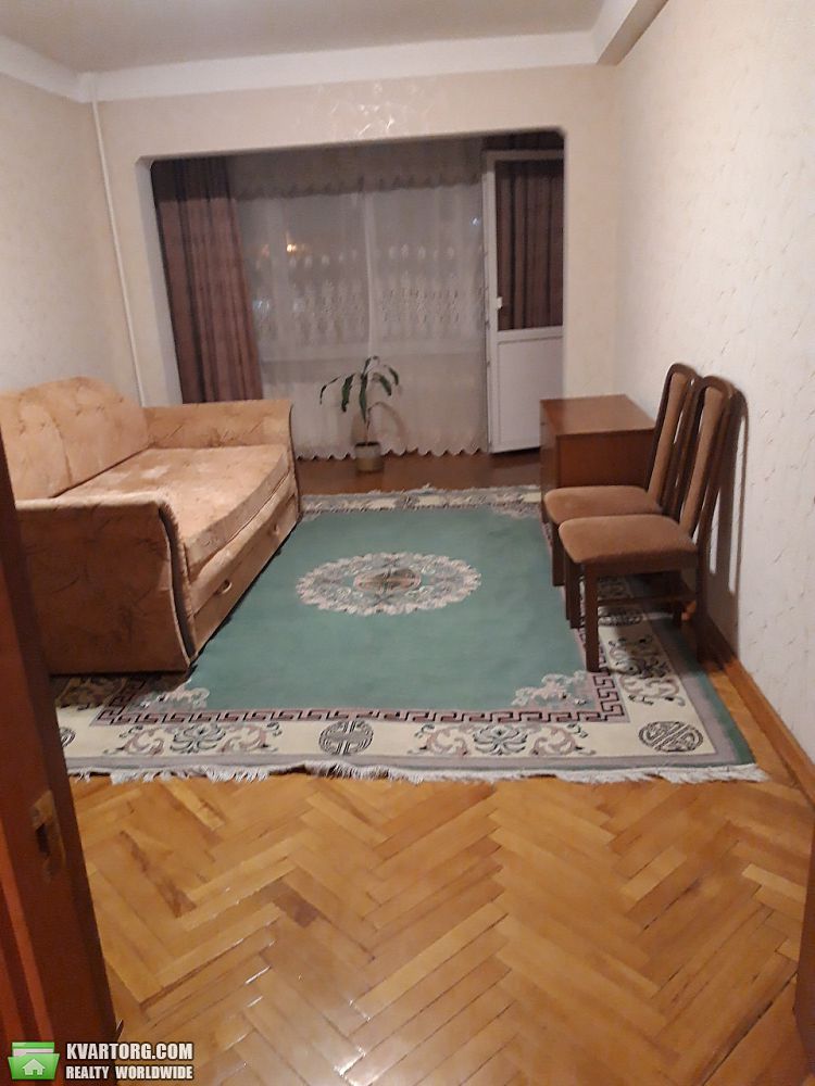 Rent out 1-room apartment. Киев, Бульвар Труда — photo 1