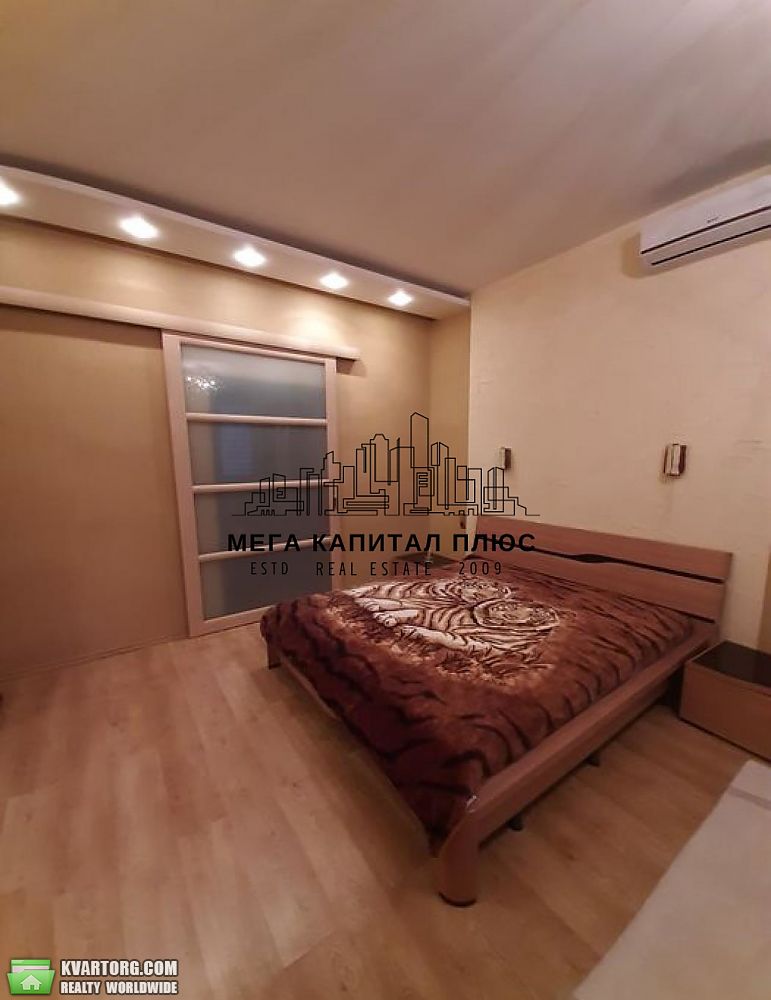 Rent out 2-room apartment. Киев, Хоревая — photo 1