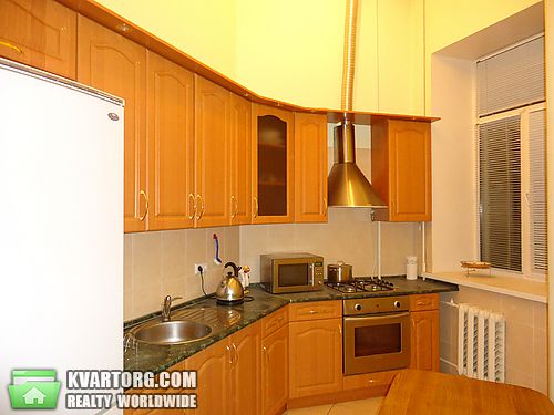 Rent out 1-room apartment. Киев,  Лукьяновская — photo 1