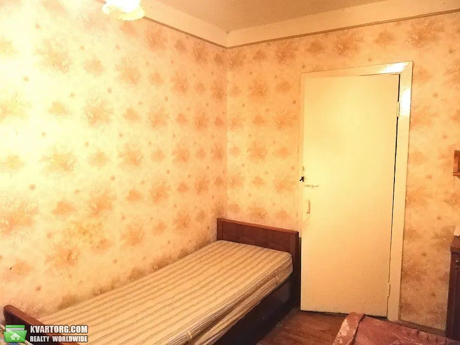 Sell 2-room apartment. Киев,  Комарова — photo 2