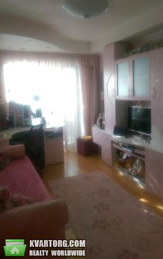 Sell 3-room apartment. Киев,  Русановская наб — photo 2