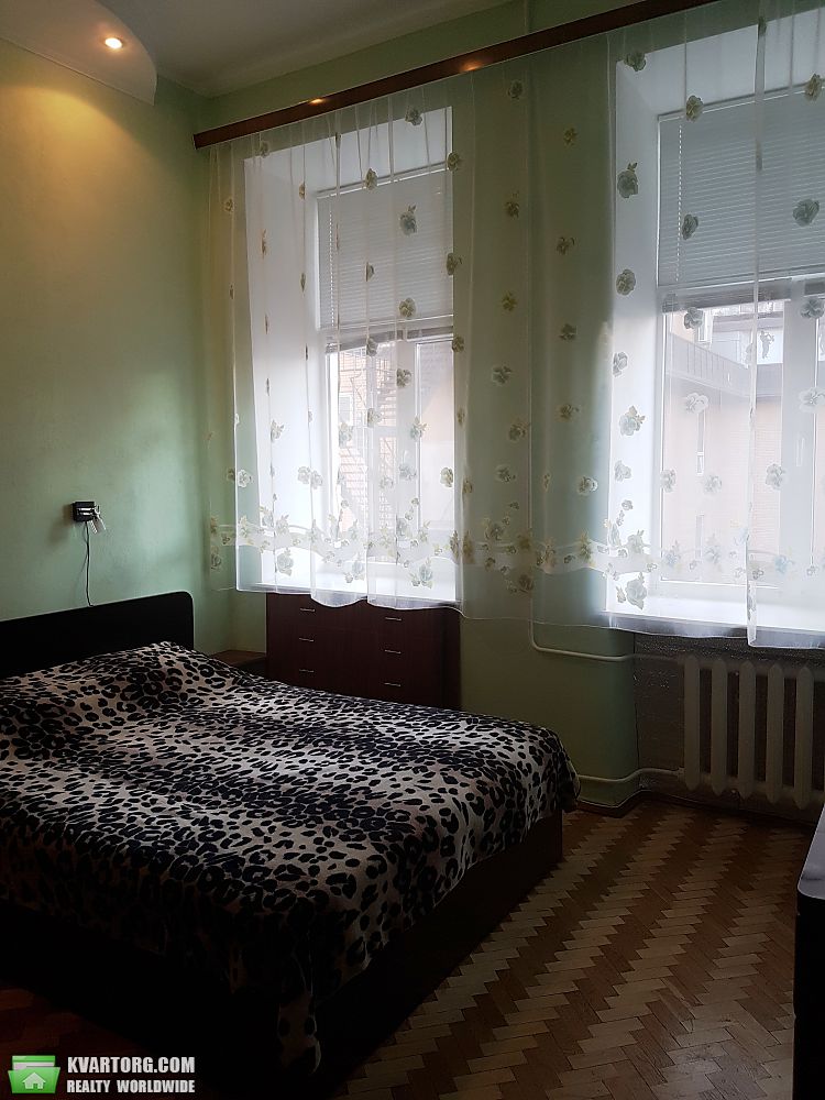 Rent out 3-room apartment. Киев,  Большая Васильковская — photo 4