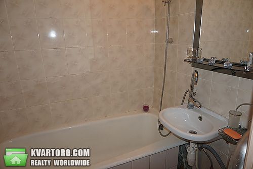 Rent out 2-room apartment. Киев,  Героев Днепра — photo 8