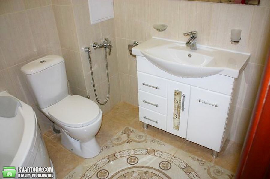 Rent out 2-room apartment. Киев, красноармейская — photo 3