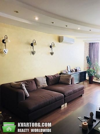 Rent out 3-room apartment. Киев,  Чавдар — photo 1
