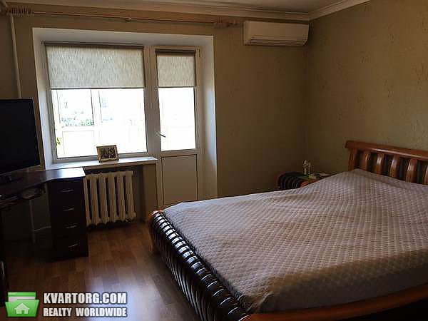 Sell 3-room apartment. Киев,  Фучика — photo 2