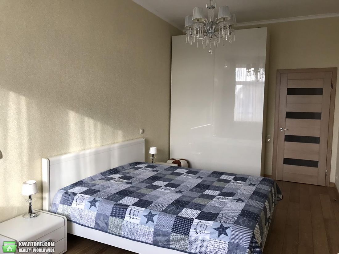 Rent out 2-room apartment. Киев,  Старонаводницкая — photo 2