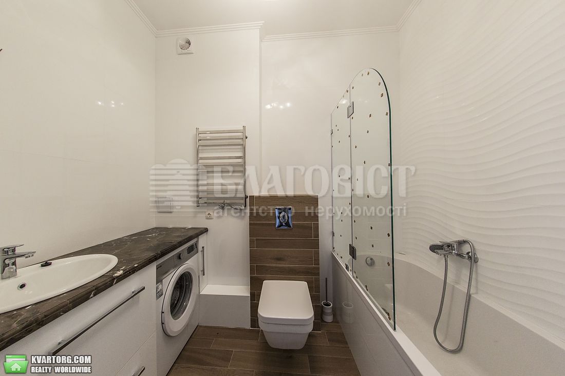 Rent out 3-room apartment. Киев,  Лабораторный пер — photo 7