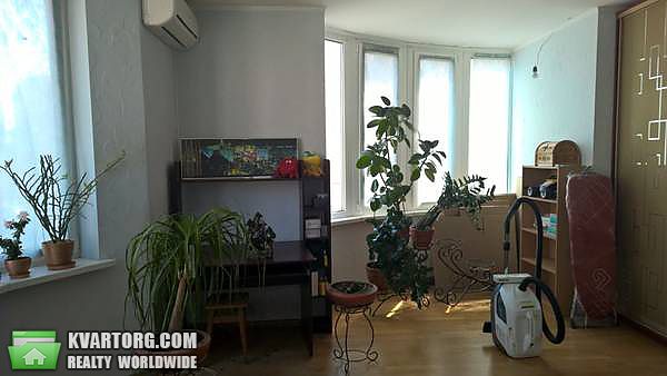 Sell 4-room apartment. Киев,  Днепровская наб — photo 4