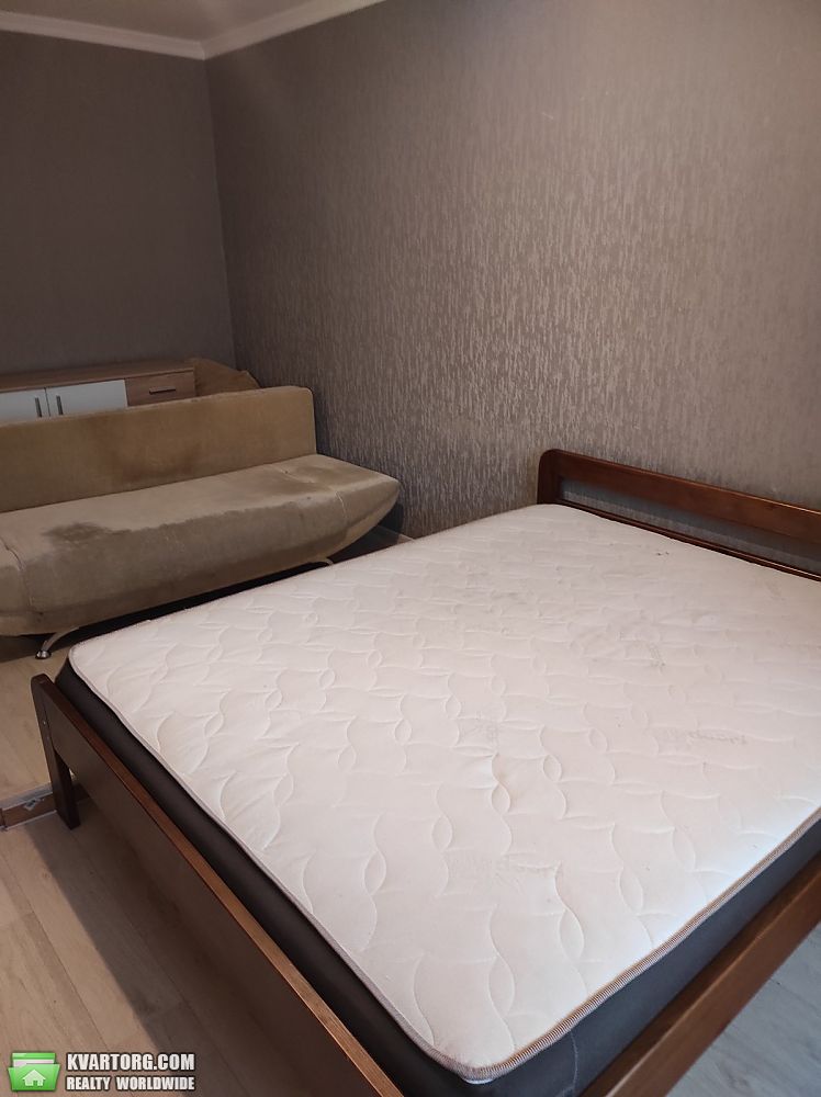 Rent out 2-room apartment. Одесса, варненская — photo 1