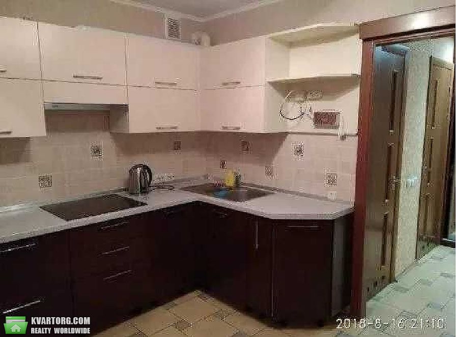Rent out 2-room apartment. Киев,  Героев Днепра — photo 2