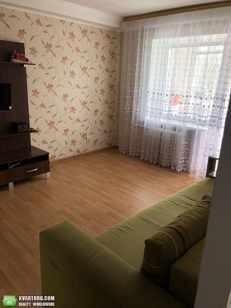 Rent out 1-room apartment. Киев,  Голосеевский пр — photo 3