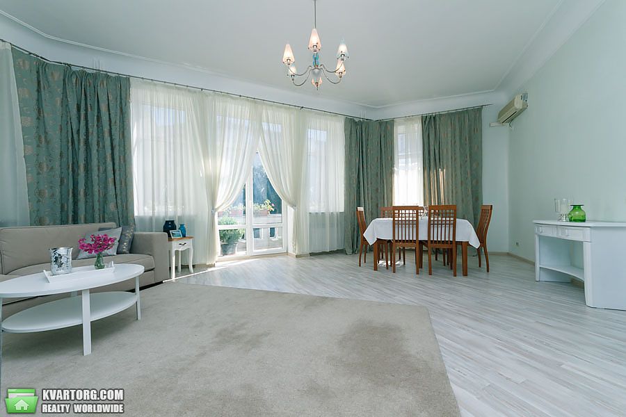 Rent out 3-room apartment. Киев,  Лютеранская — photo 7