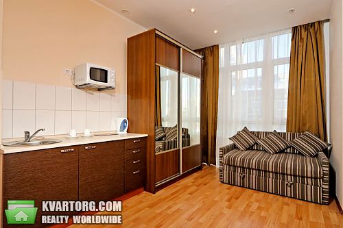 Rent out 2-room apartment. Киев, Белорусская — photo 3