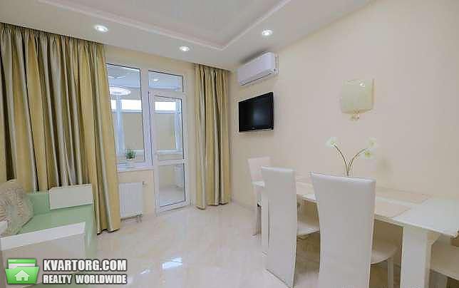 Rent out 2-room apartment. Киев, Драгоманова — photo 4