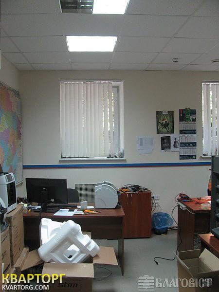 Sell office. Киевская обл., Леси Украинки бульв. — photo 4