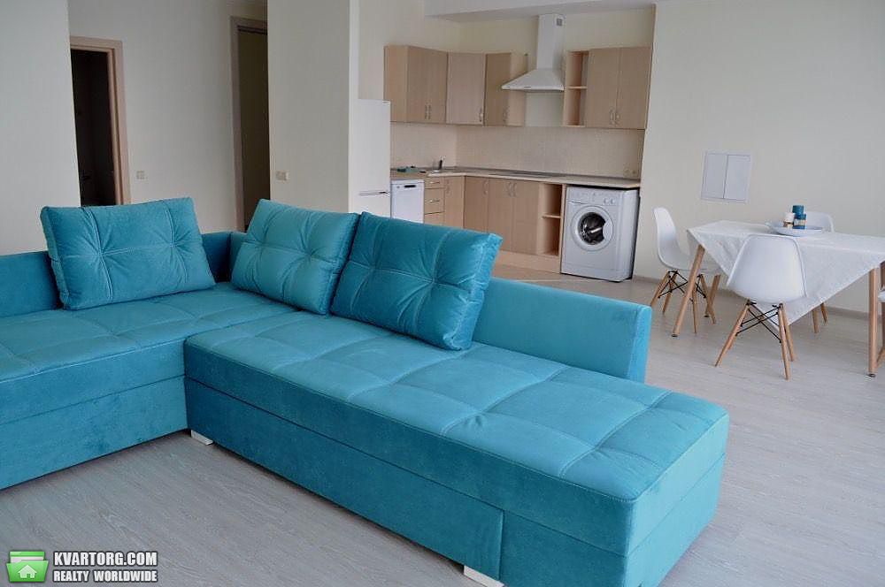 Rent out 2-room apartment. Киев, деловая — photo 1