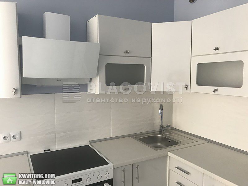 Rent out 1-room apartment. Киев,  Золотоворотская — photo 9