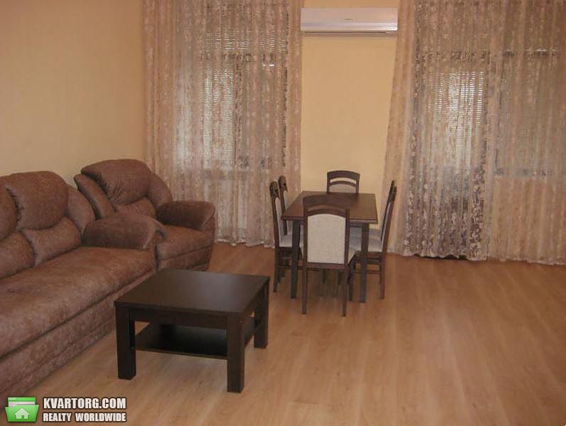 Rent out 3-room apartment. Киев,  Бехтеревский пер — photo 1