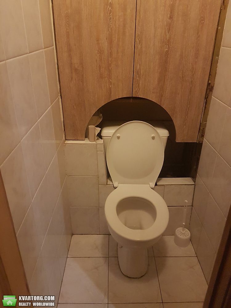 Rent out 2-room apartment. Киев,  Луначарского — photo 10