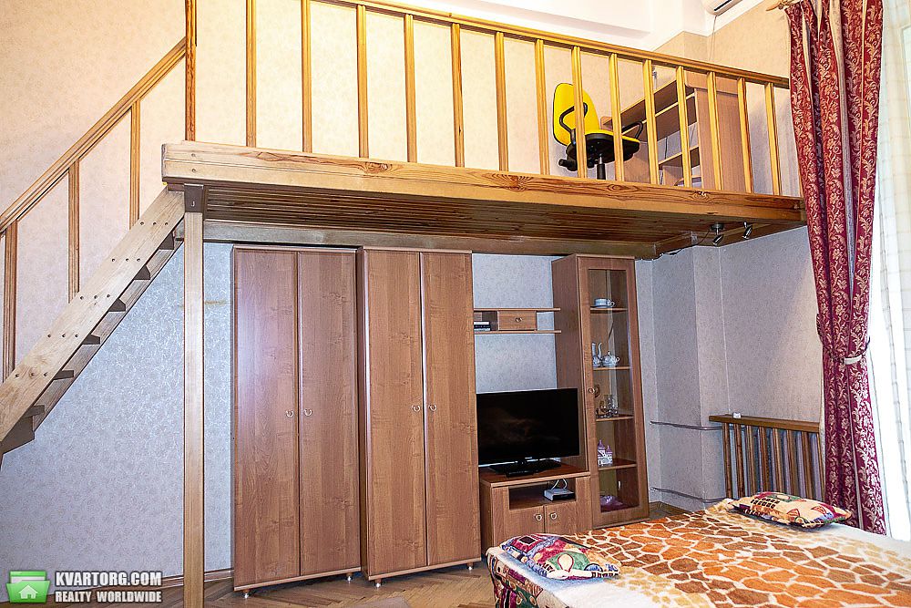 Rent out 1-room apartment. Киев,  Институтская — photo 6