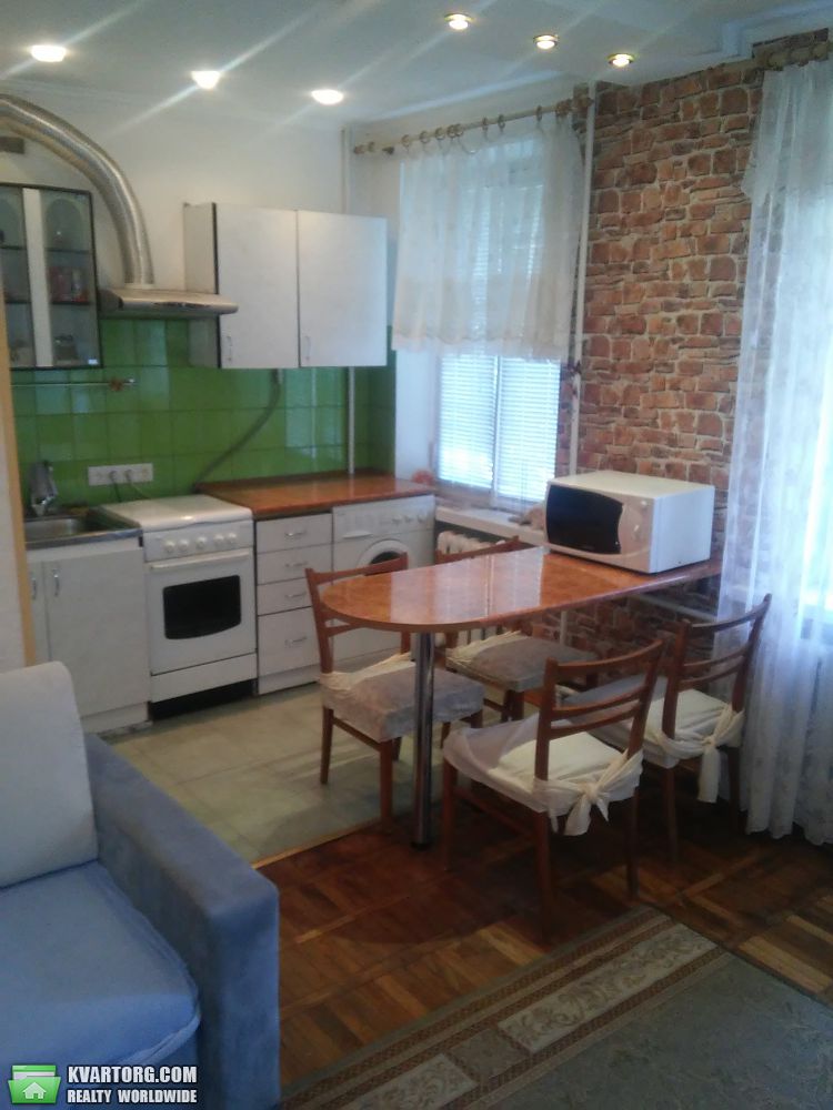 Rent out 2-room apartment. Киев,  Минина — photo 4