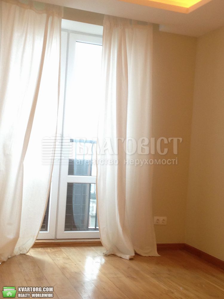 Rent out 4-room apartment. Киев,  Мирного Панаса — photo 3