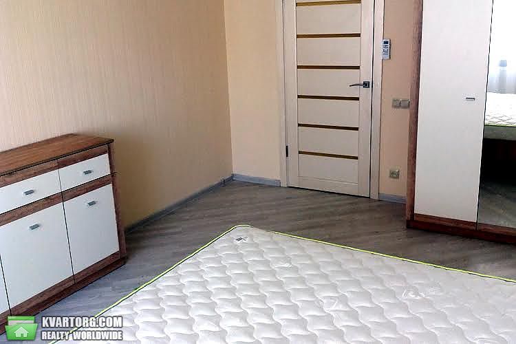 Rent out 1-room apartment. Киев,  Донца — photo 3