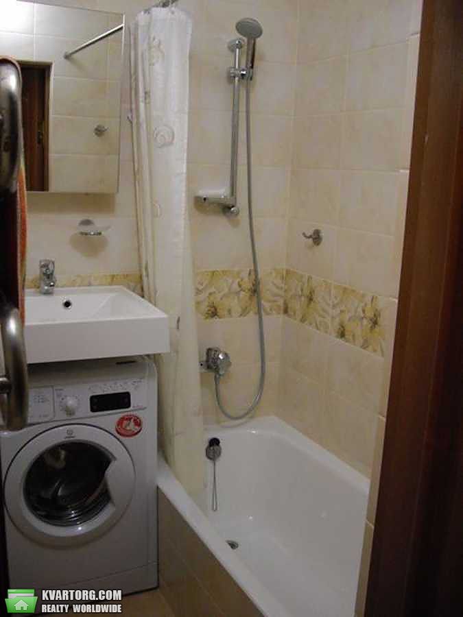 Rent out 2-room apartment. Киев,  Федорова — photo 9