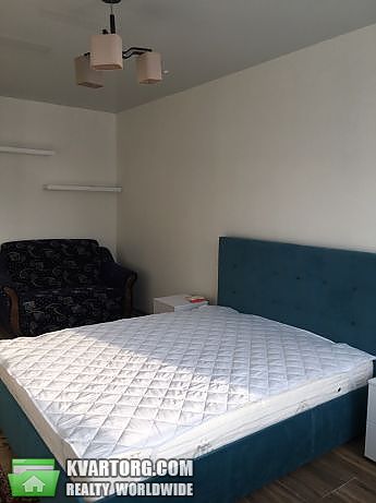 Rent out 1-room apartment. Киев, Харьковском шоссе — photo 6