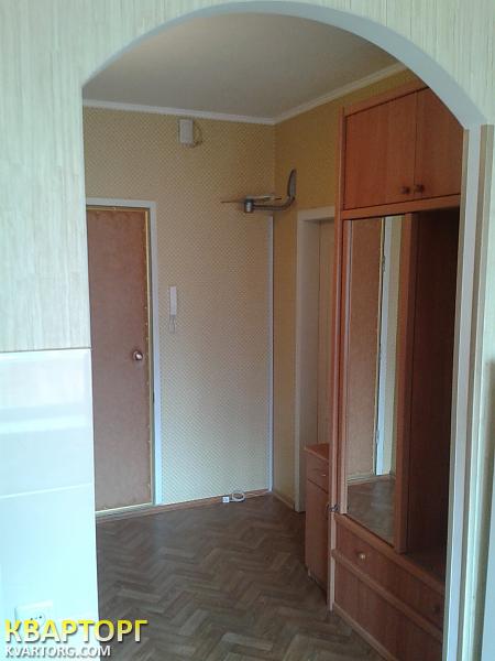 Rent out 1-room apartment. Киев, Княжий затон — photo 3