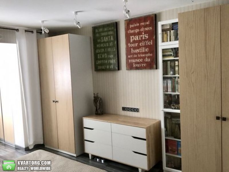 Sell 3-room apartment. Киев,  Маяковского — photo 2