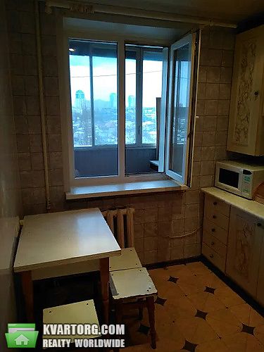 Sell 1-room apartment. Киев,  Зодчих — photo 4