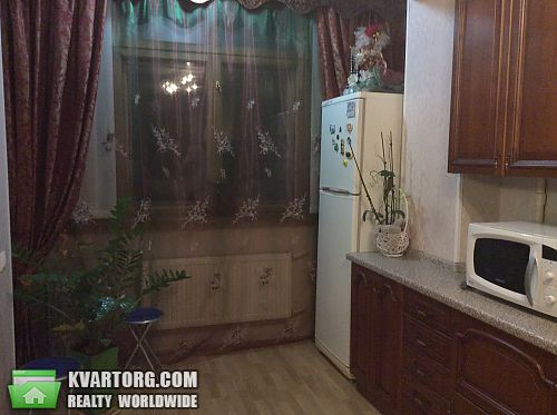 Rent out 3-room apartment. Киев,  Суворова — photo 2