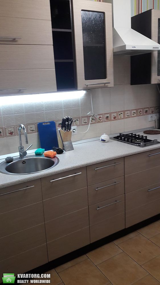 Rent out 1-room apartment. Киев,  Голосеевский пр — photo 1