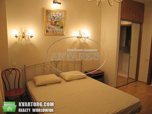 Rent out 2-room apartment. Киев, Жилянская — photo 3