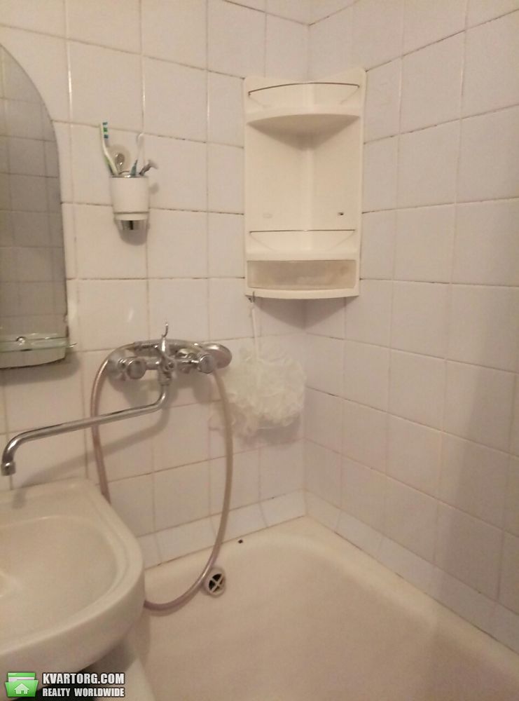 Rent out 2-room apartment. Киев, Демеевская — photo 10