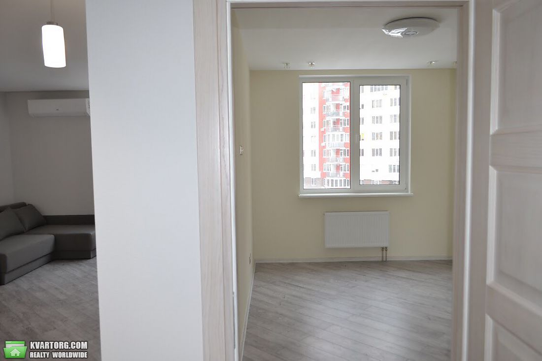Rent out 3-room apartment. Киев,  Ломоносова — photo 6